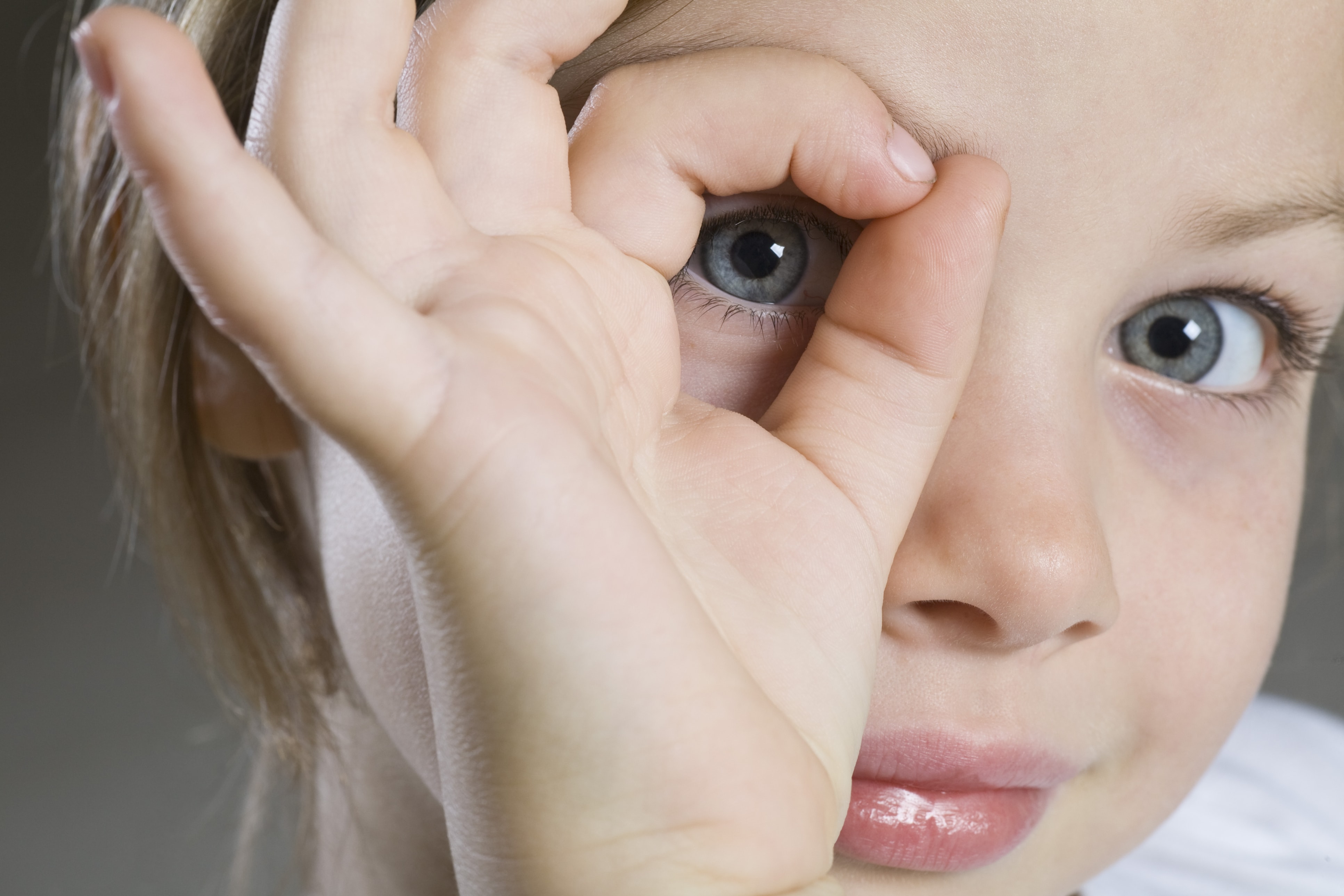 Ребенок ви. Здоровые глаза. Глаза ребенка. Здоровые глаза дети. Здоровый глаз человека.